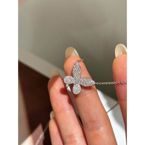 18K Gold Lab Grown Diamond Butterfly Necklace Center Stone: D: 0.562ct/49 Total Weight: 4.73g